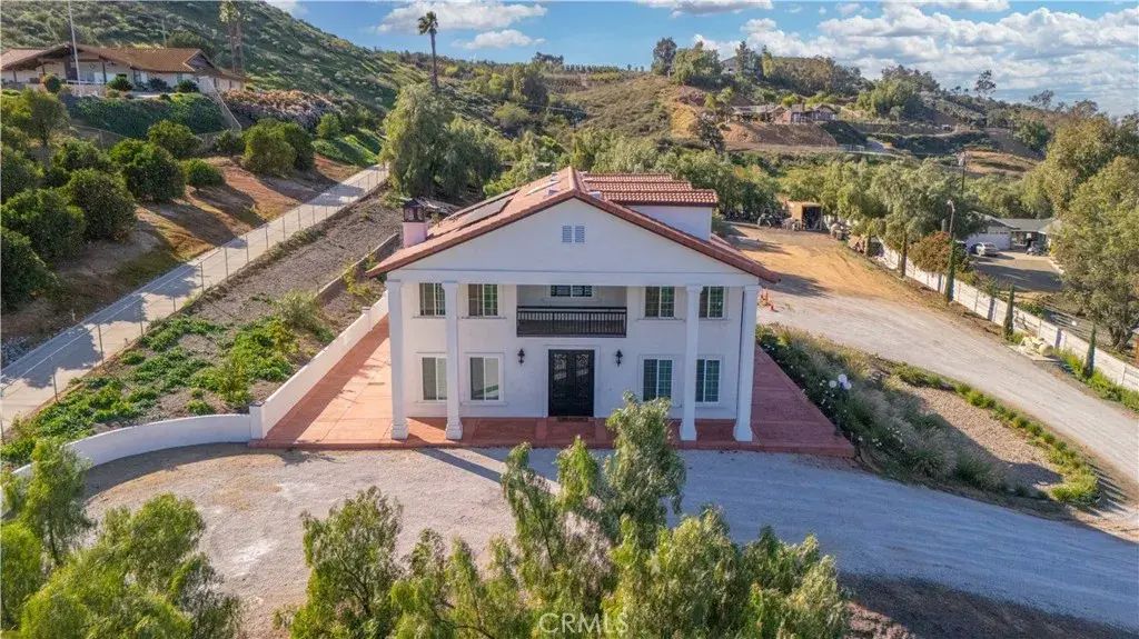 17423 Wicker Way, Riverside