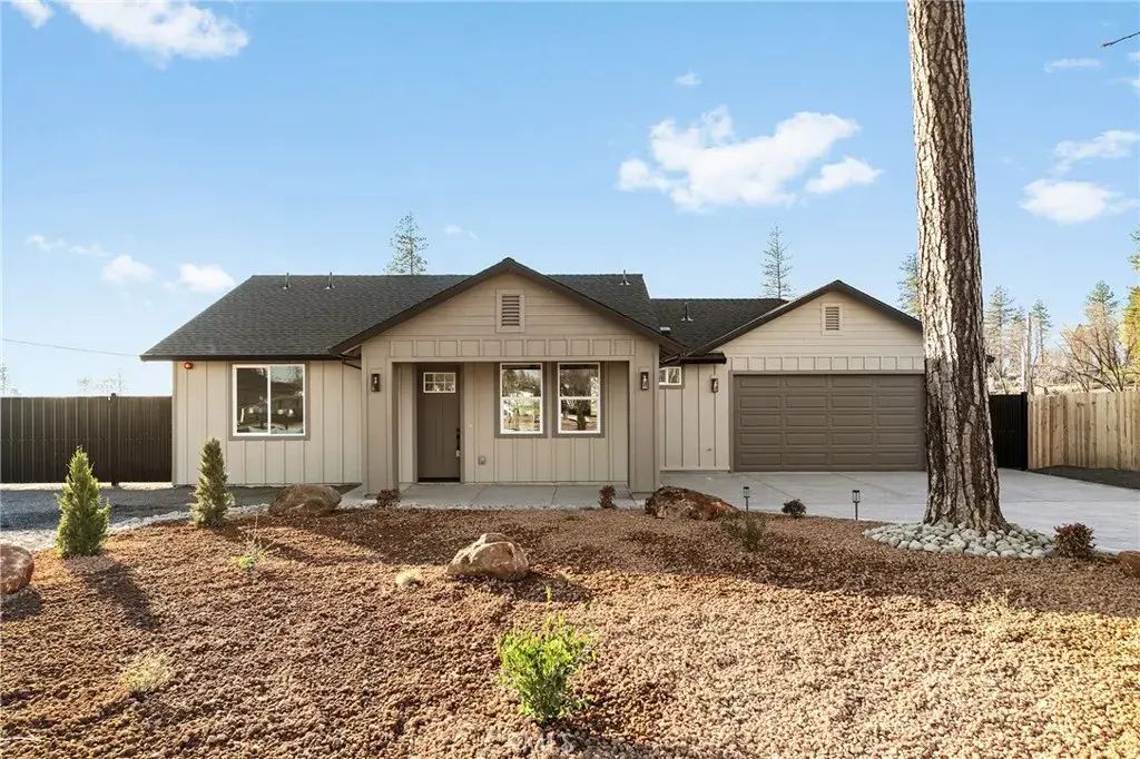 5709 Woodglen Drive, Paradise