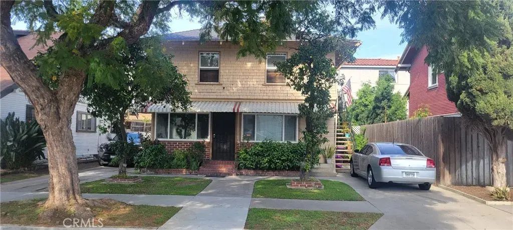 411 E 8th, Long Beach