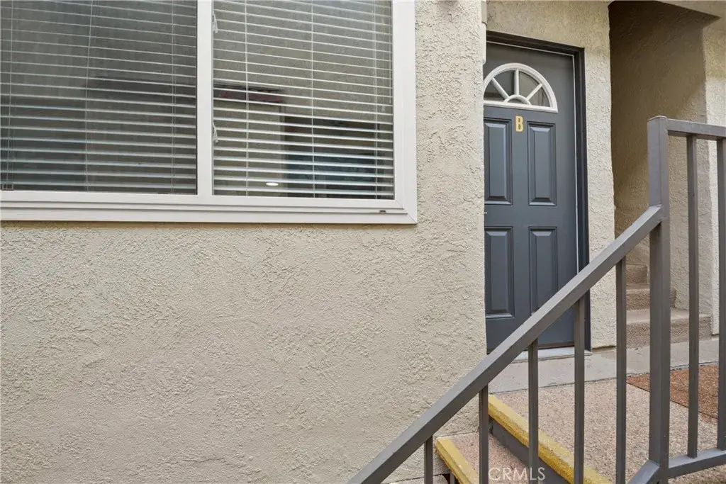 112 Primrose Avenue North B, Alhambra