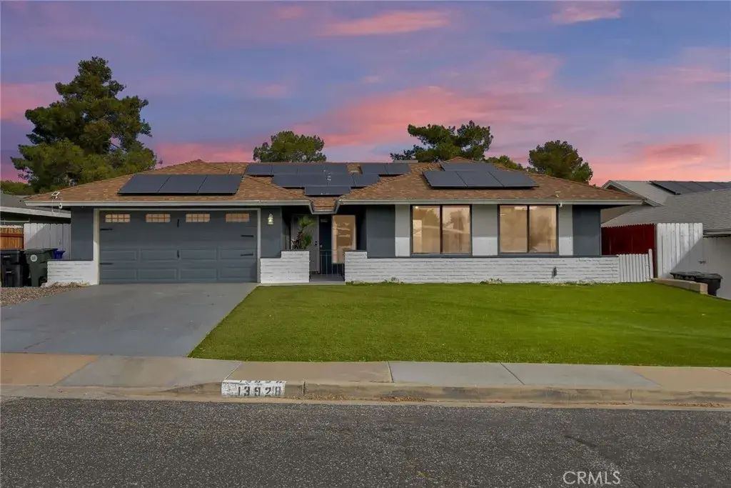 13928 Burning Tree, Victorville