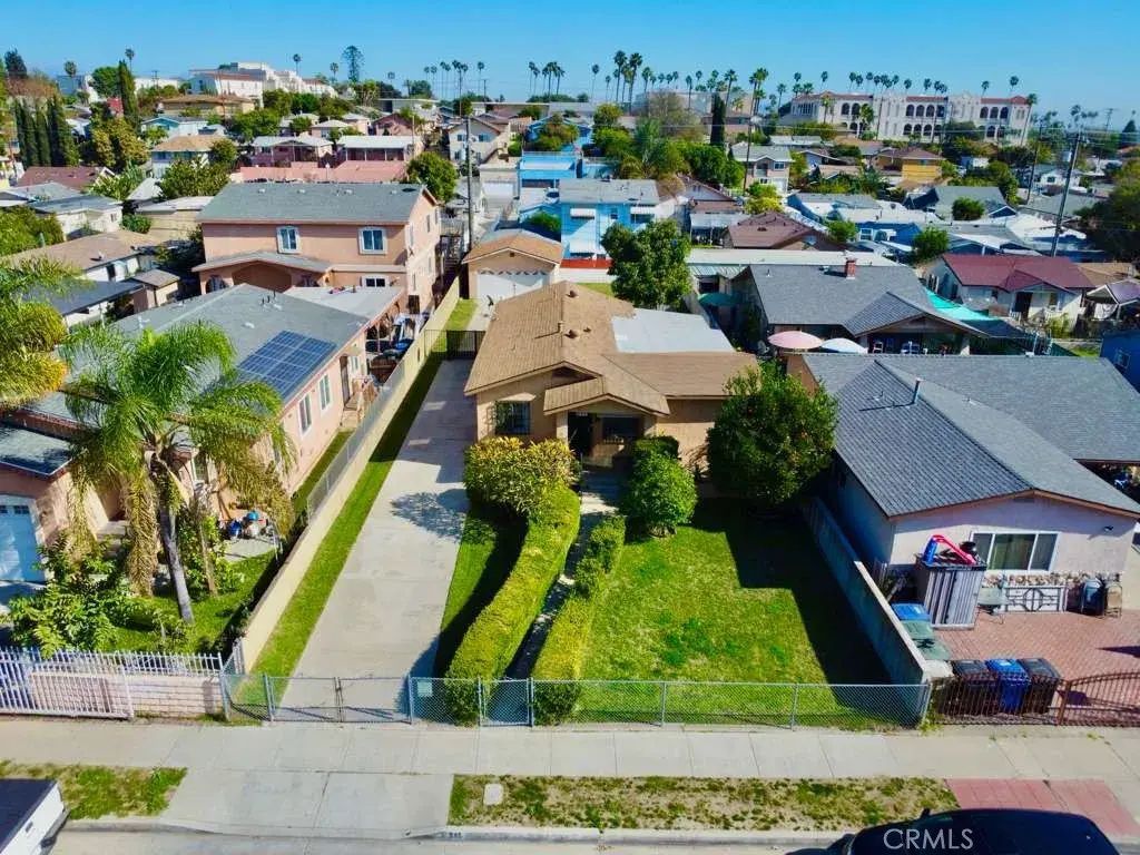 646 S Record Avenue, Los Angeles
