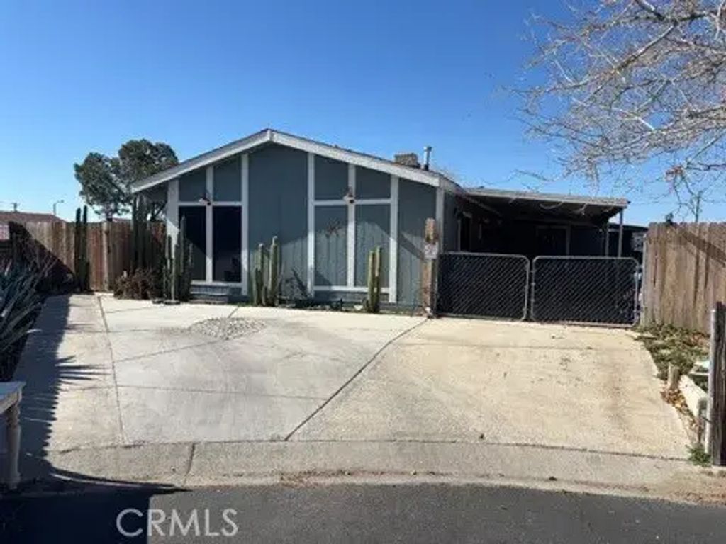 24953 Avenida Laredo, Barstow