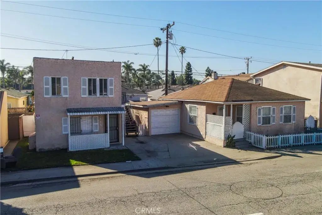 242 E Del Amo, Long Beach