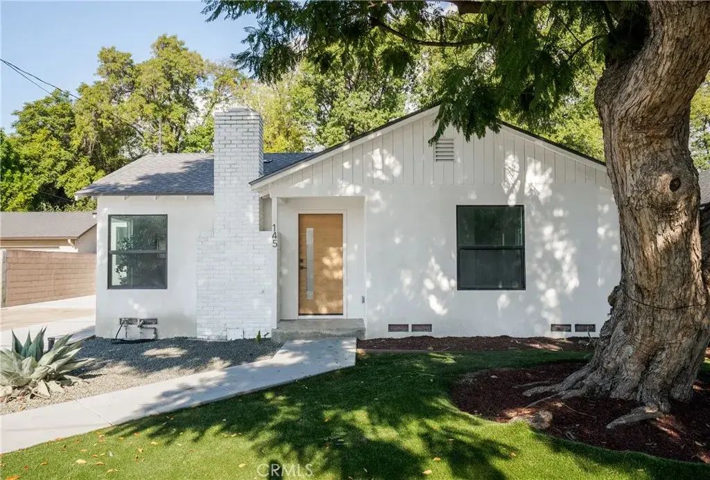 145 E Green Street, Claremont