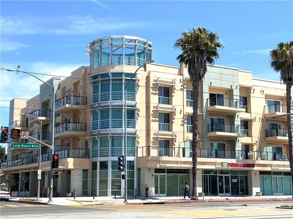 1598 Long Beach Boulevard 209, Long Beach