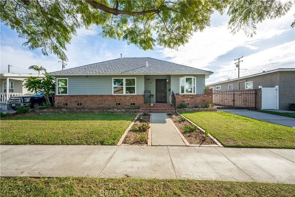 3120 San Anseline, Long Beach
