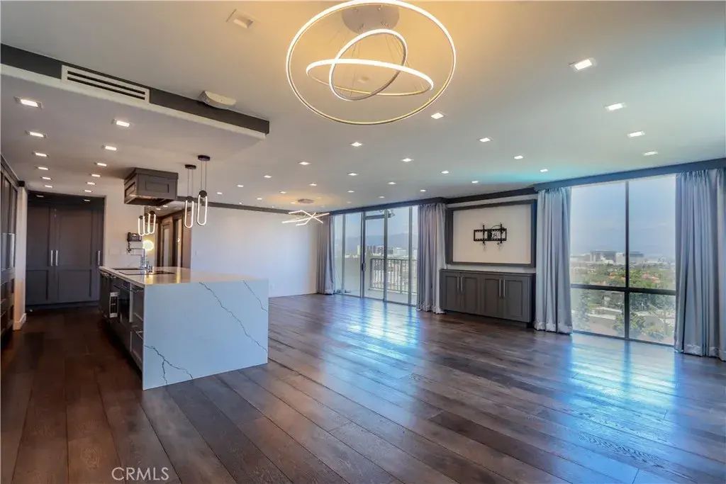 2160 Century Park East 706, Los Angeles