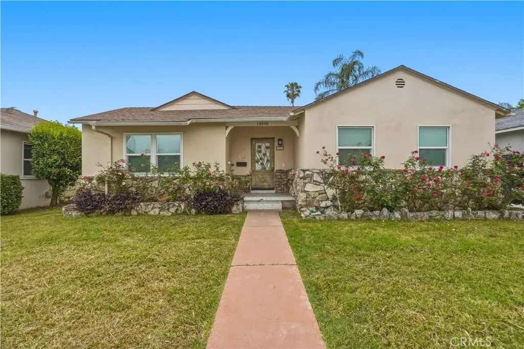 19550 Vanowen, Reseda