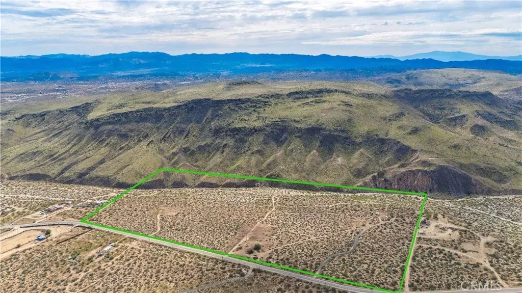 55455 Pipes Canyon, Pioneertown