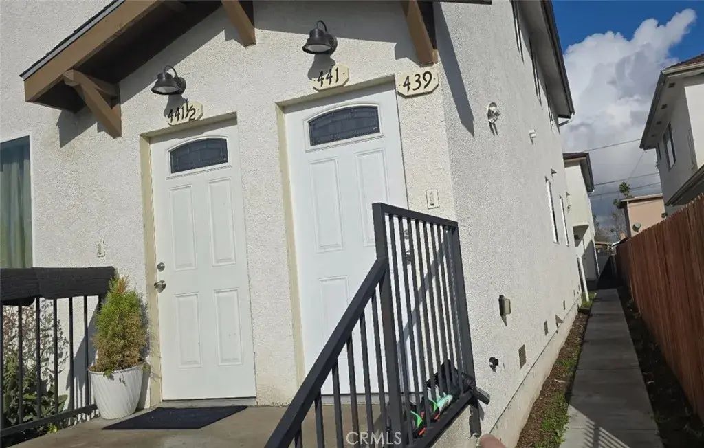 441 W 71st Street, Los Angeles