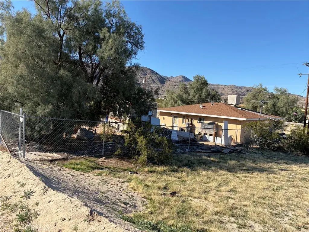 72898 Old Dale Road, 29 Palms