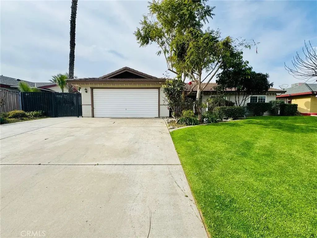 2415 Bladen, Bakersfield