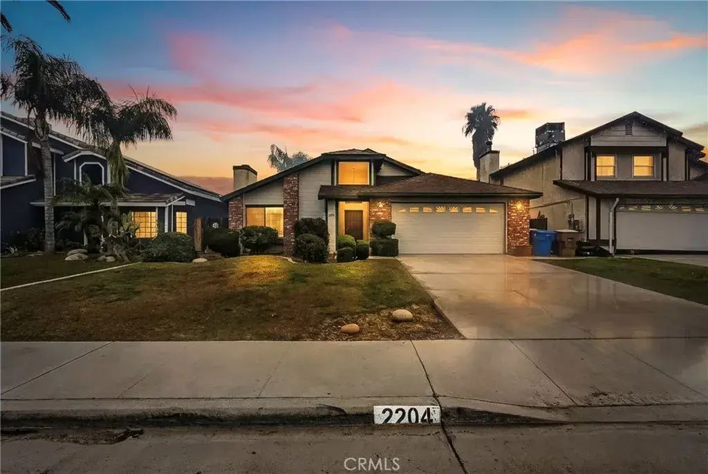 2204 Kelso Peak, Bakersfield