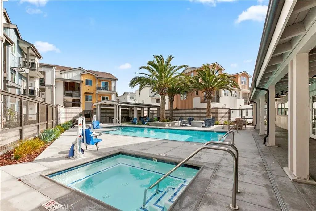 925 Madonna Road 101, San Luis Obispo