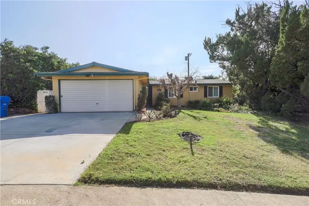 12902 Chippewa, Sylmar
