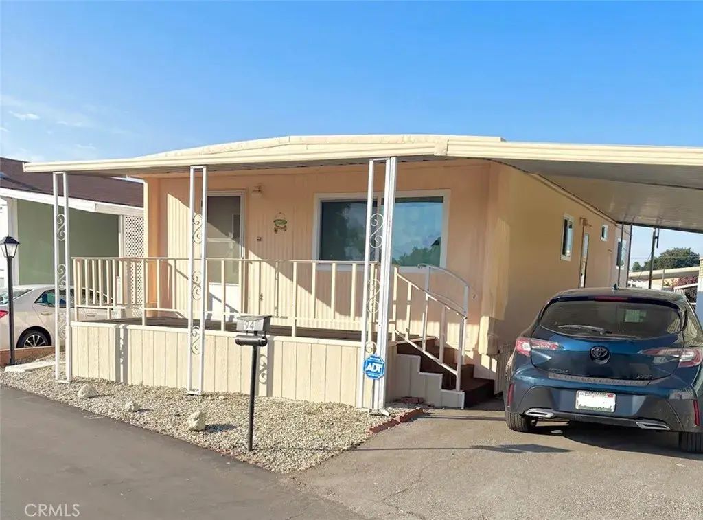 301 E Foothill 94, Pomona