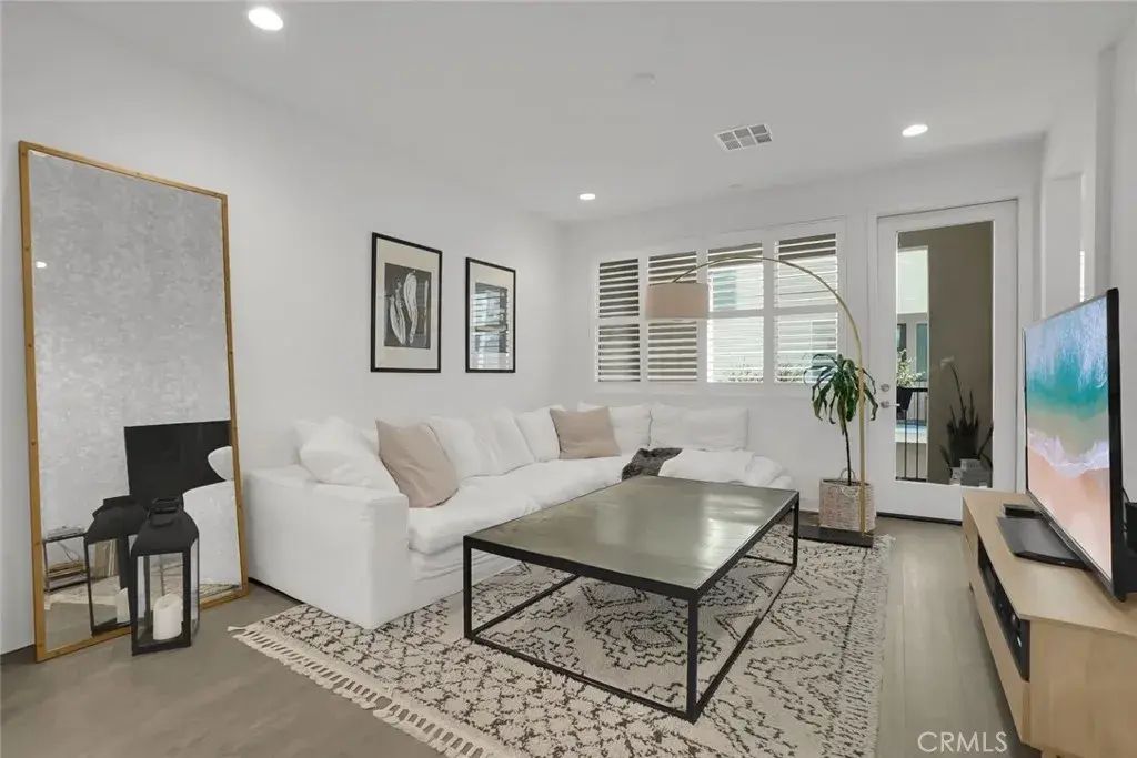 318 Bridgewater 7, Gardena