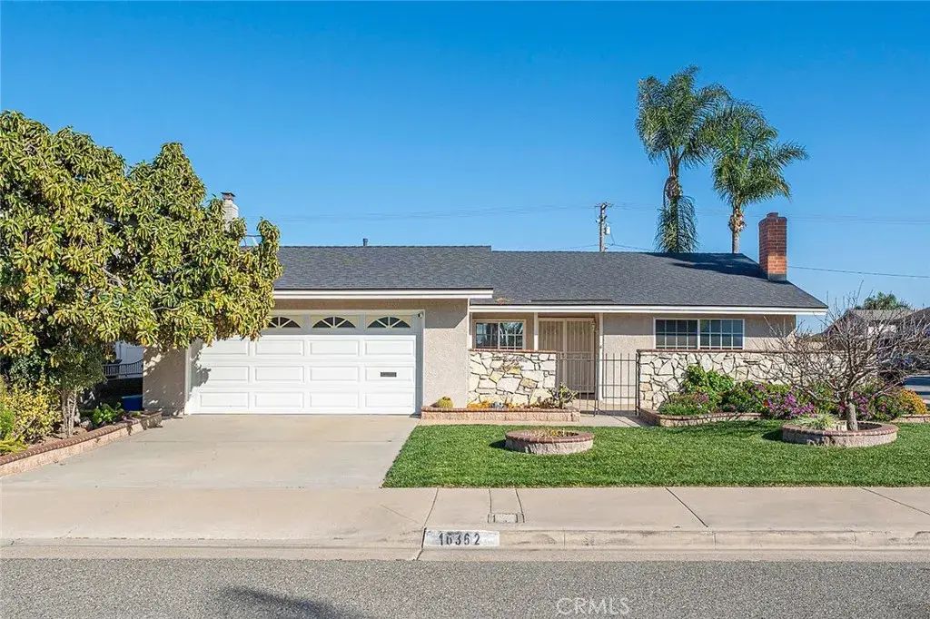 16362 Whittier Lane, Huntington Beach