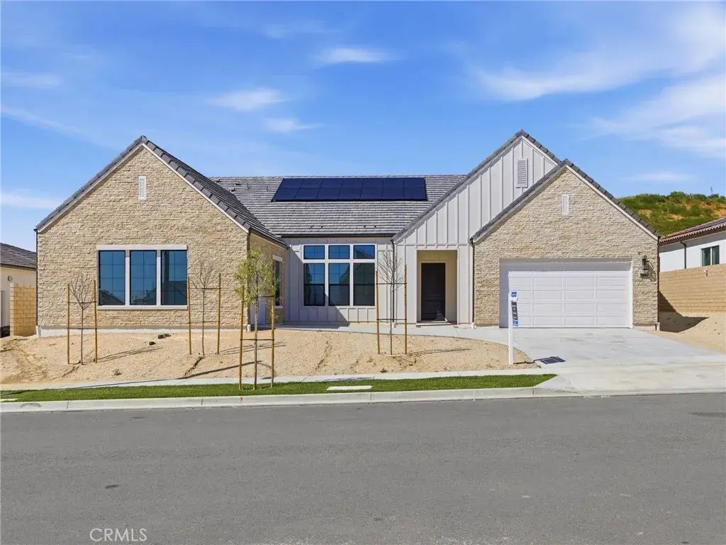 30017 N Avenida Sierra Madre, Valencia