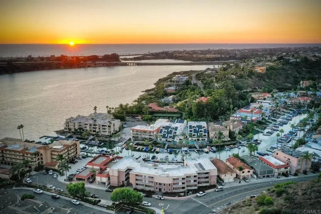 4705 Marina 10, Carlsbad