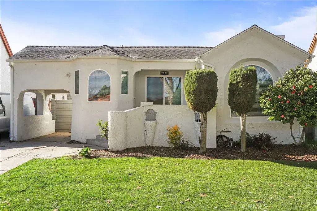7827 La Salle, Los Angeles