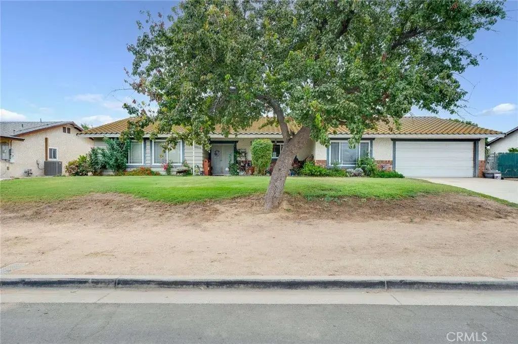 5344 Lucretia, Jurupa Valley