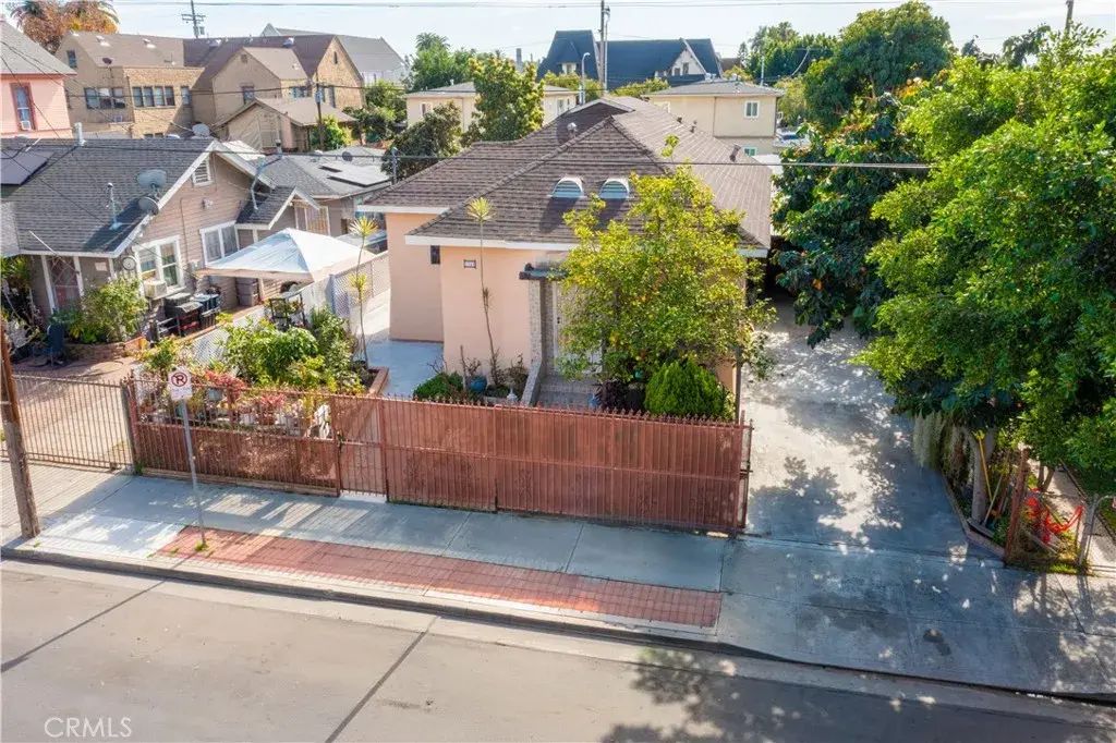 1340-1342 W 25th, Los Angeles