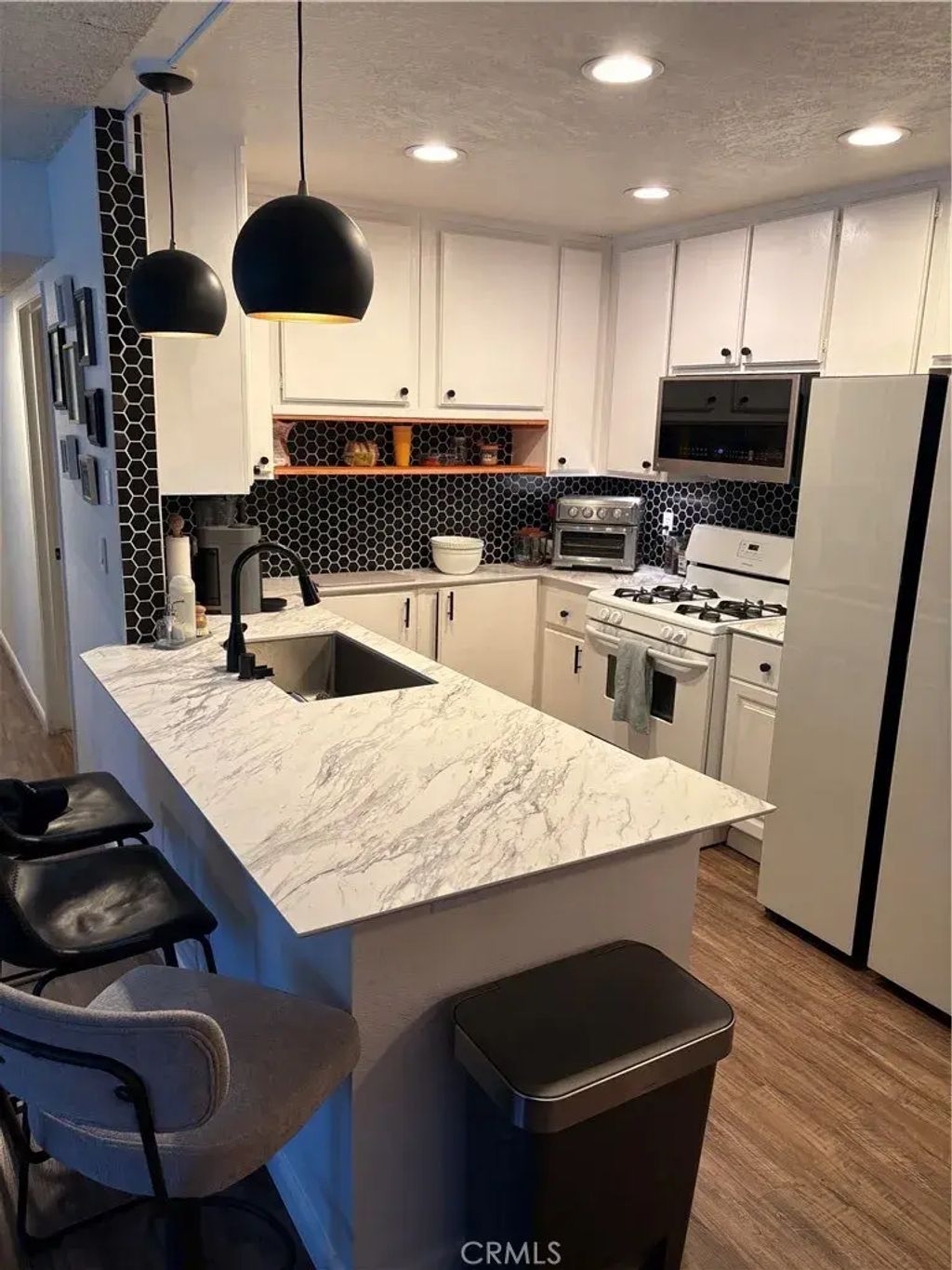 31200 Landau 2105, Cathedral City