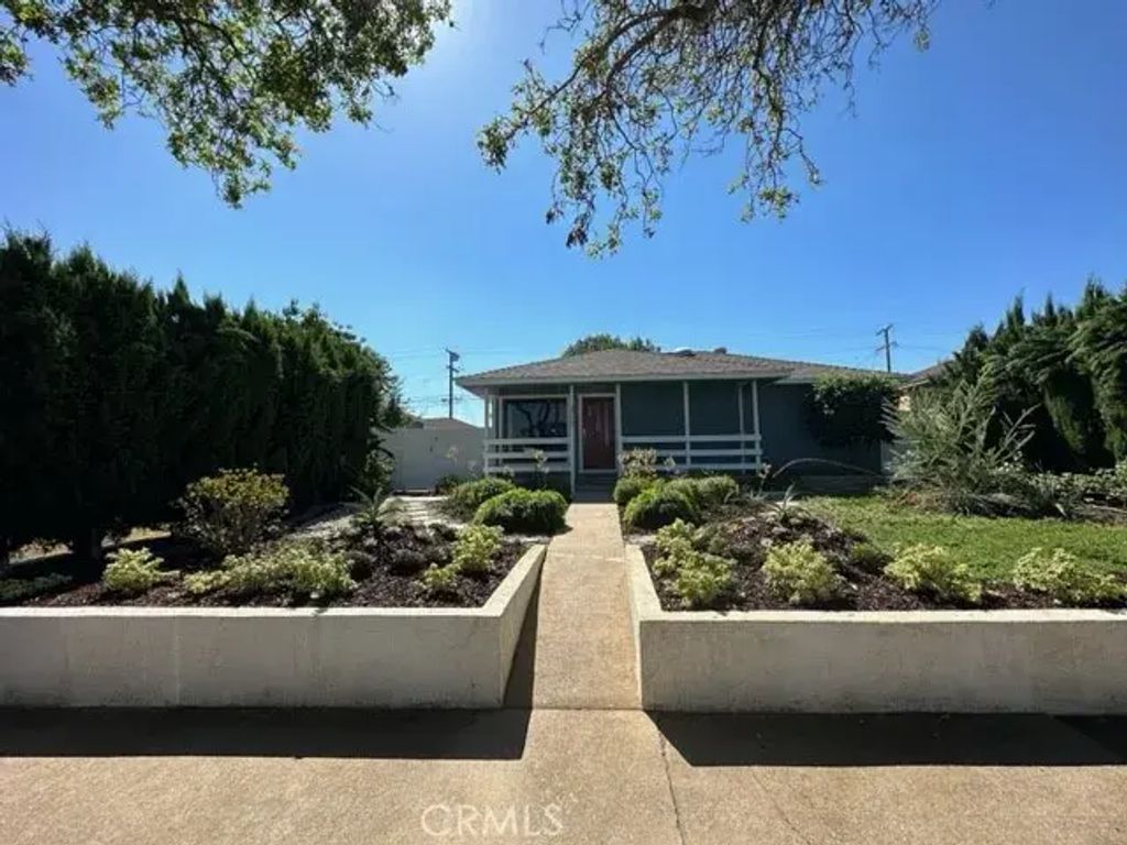 3717 Cherry, Long Beach