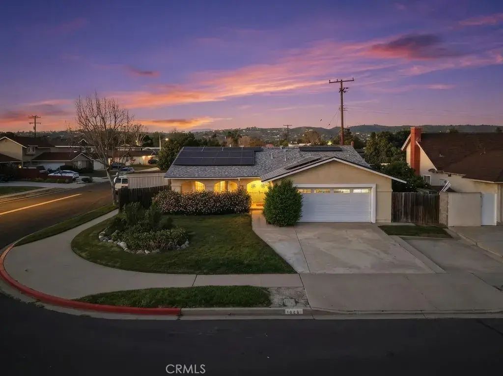 1623 Regent, Camarillo