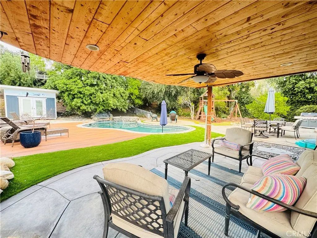 11905 Paso Robles, Granada Hills