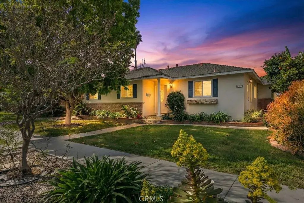 2345 Palo Verde, Long Beach