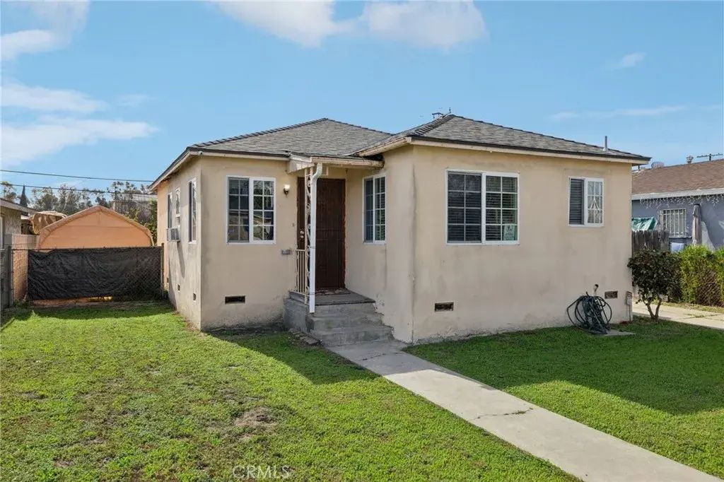 2938 Oakwood, Lynwood