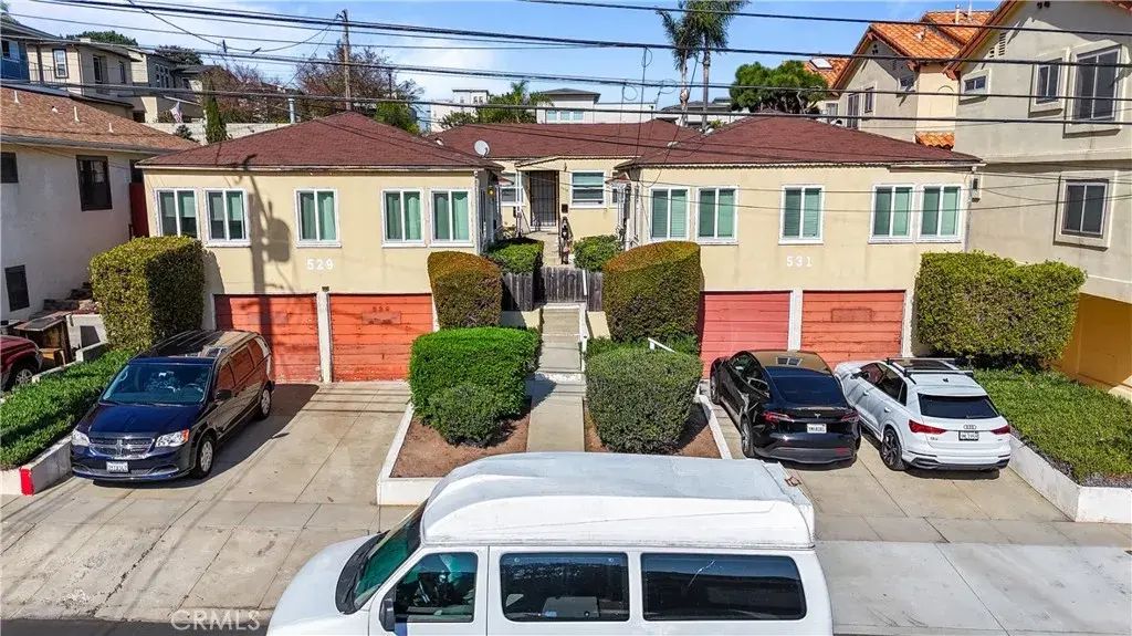 529 E Walnut, El Segundo