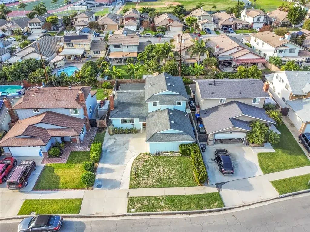 10415 Valley View Avenue, Whittier