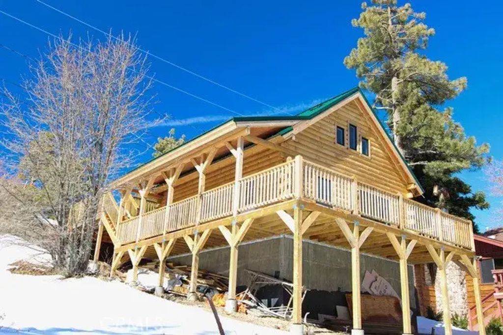 33149 Holcomb Creek Drive, Green Valley Lake
