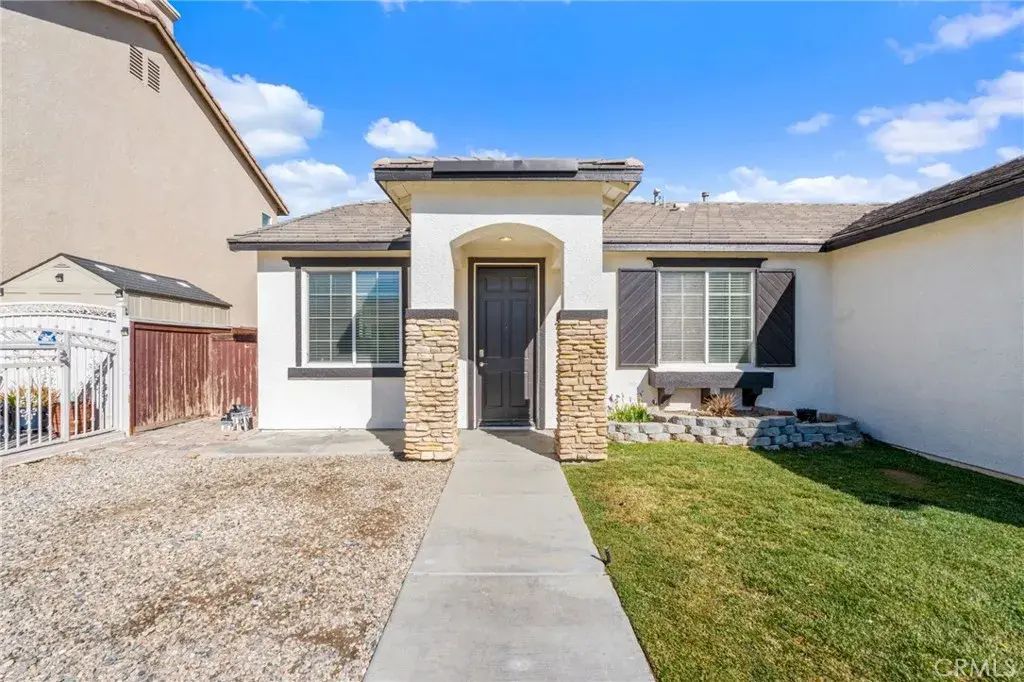 12962 Tehachapi Street, Hesperia