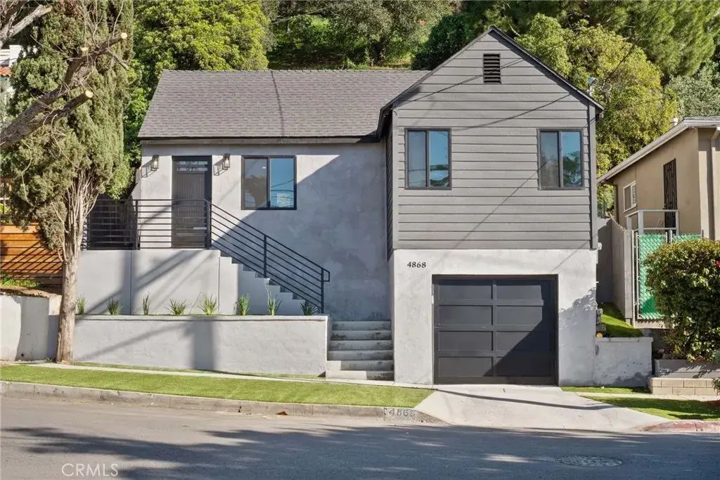 4868 La Roda, Los Angeles