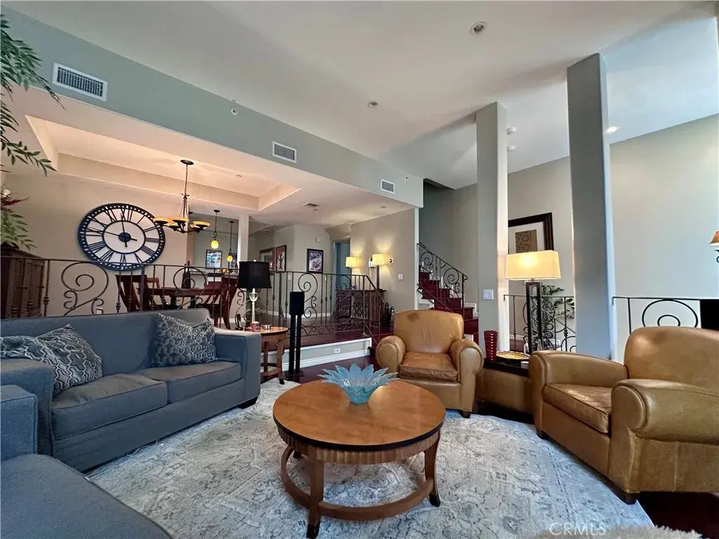 4328 Gentry Avenue 2, Studio City