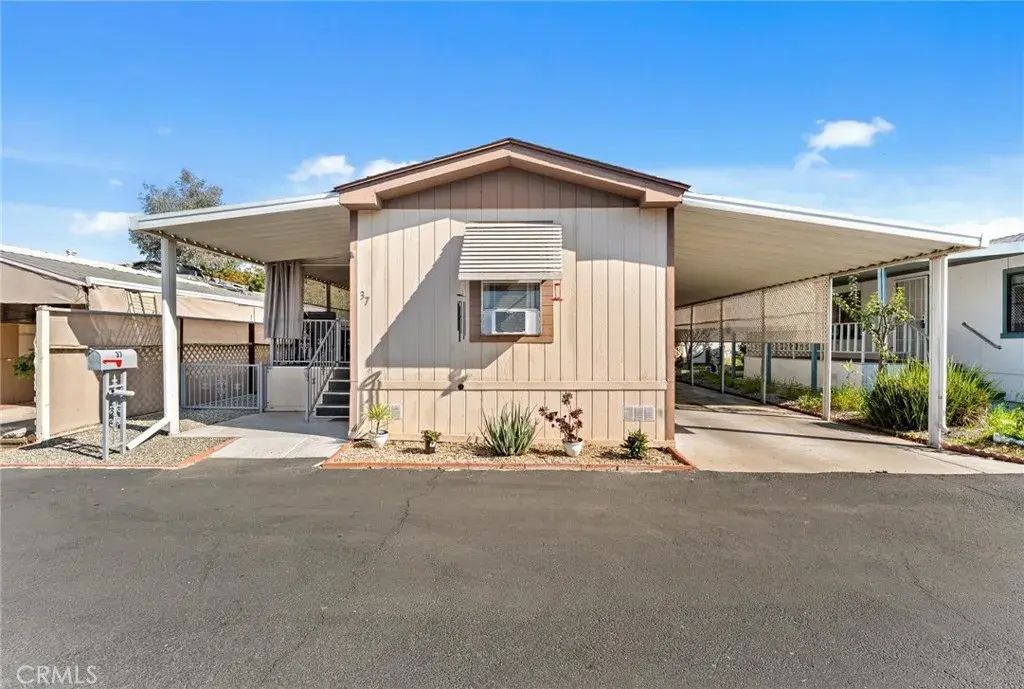 530 W Devonshire 37, Hemet