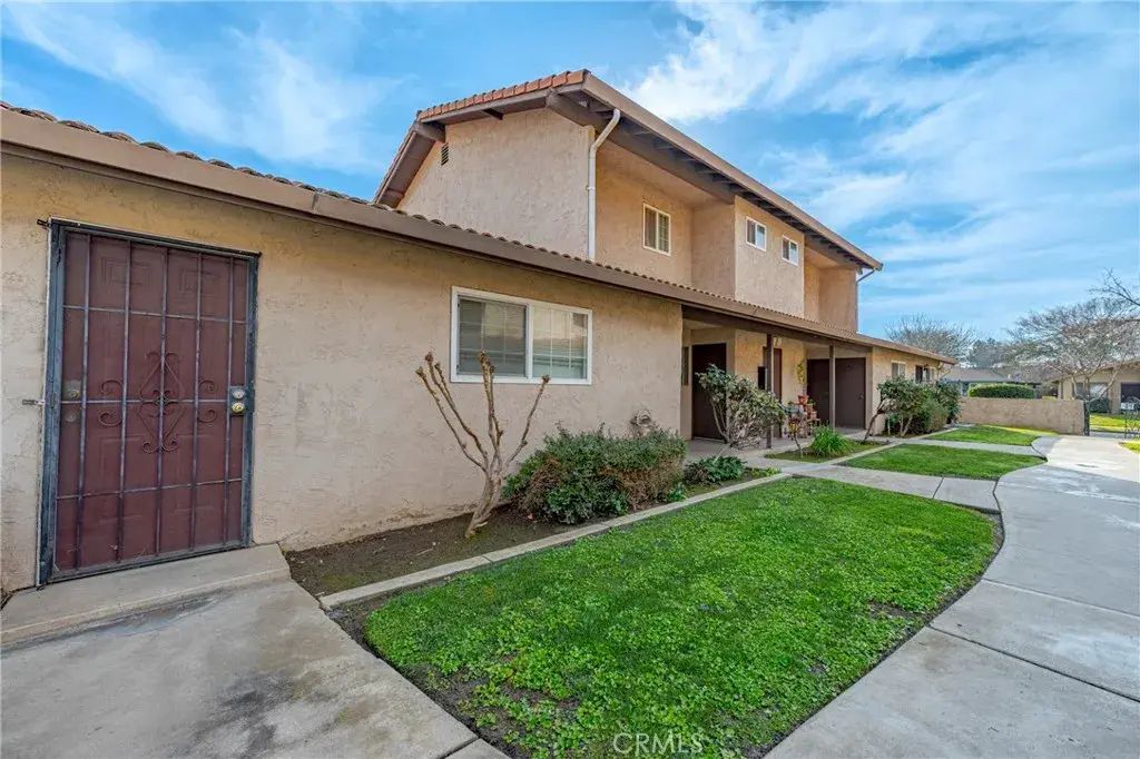 147 W Alexander, Merced