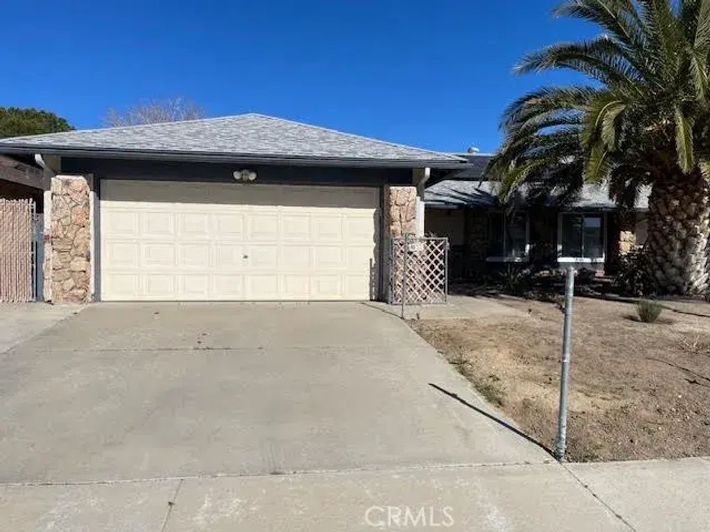 3143 Darkwood, Lancaster
