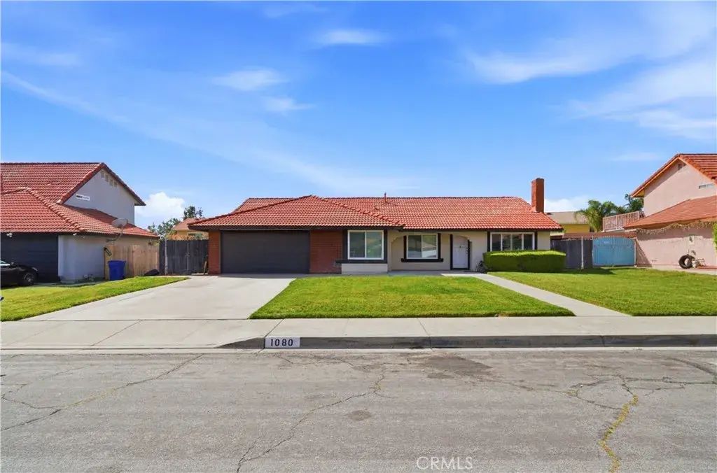 1080 Brentwood, Rialto