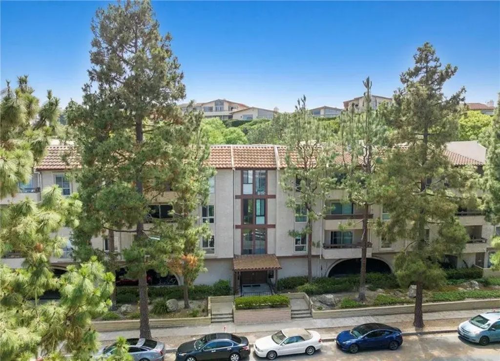 5718 Ravenspur Drive 305, Rancho Palos Verdes
