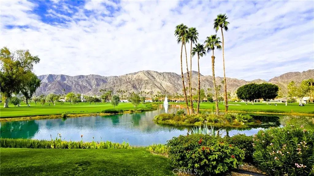 49025 Cedros Circle, La Quinta
