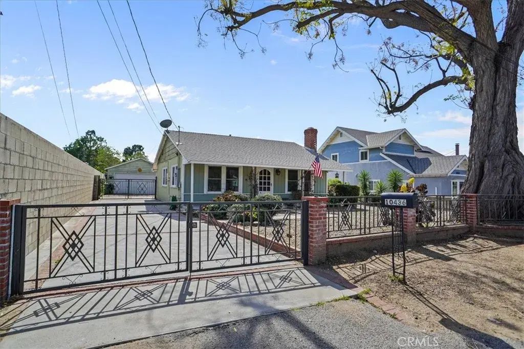 10436 La Tuna Canyon Road, Sun Valley