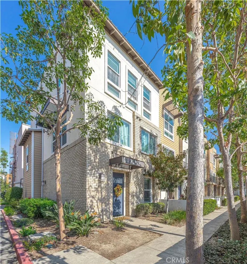 8036 Ackerman, Buena Park
