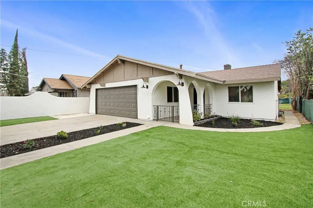 2571 12th Street, Riverside
