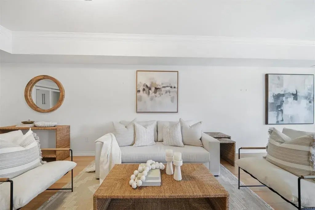 Photo of Listing #PTP2601090